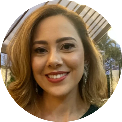 Julia Galli <small><small>(paciente há 5 anos)</small></small>